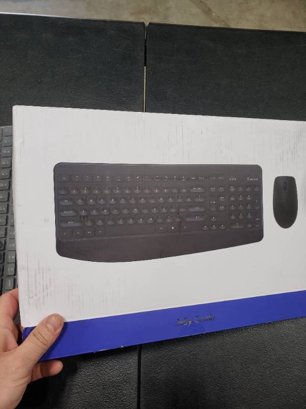 lot 1733 image: TechGround Ergonomic Wireless Keyboard and Mouse,2.4GHz Full Size Wireless Keyboard Mouse with Palm Rest (Black)