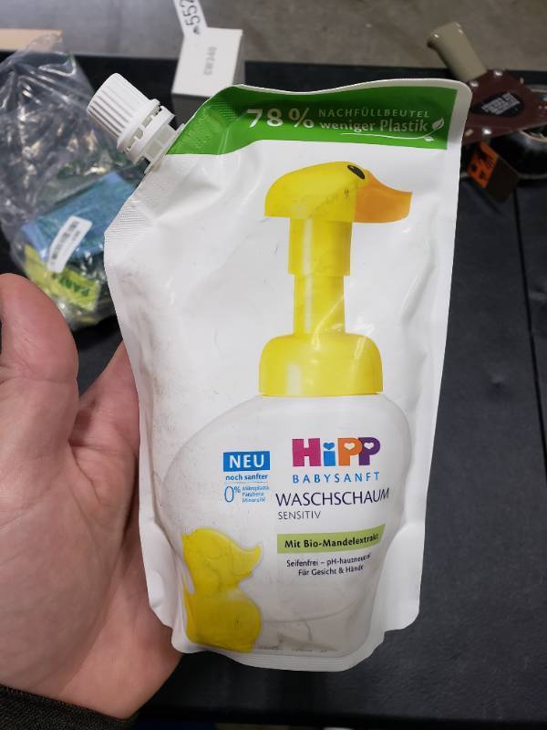 lot 5523 image: Hipp Baby Soft Foam Bath - Duck - 250ml- Refill Bag