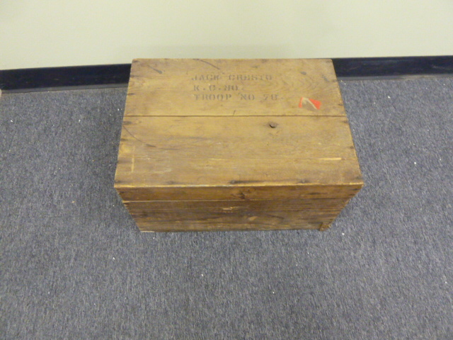 lot 25 image: OLD TRUNK FULL OF FLIGHT RECORDS and random flight info