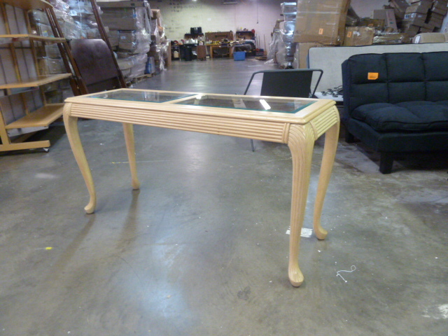 lot 12 image: NICE SOFA TABLE IN EXCELLENT CONDITION