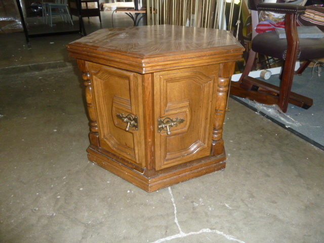 lot 102 image: REAL WOOD SIDE TABLE