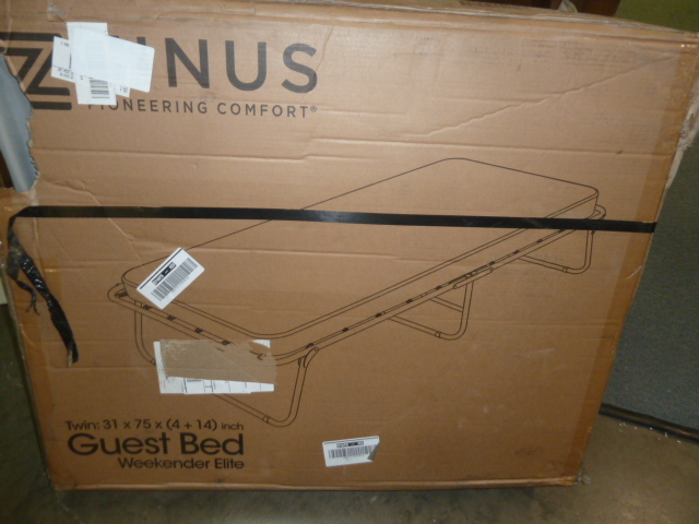 lot 13 image: TWIN SIZE GUEST BED