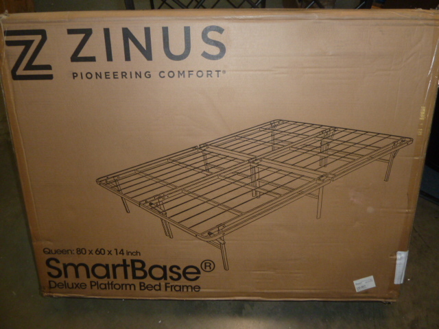 lot 11 image: QUEEN SIZE DELUXE PLATFORM BED FRAME