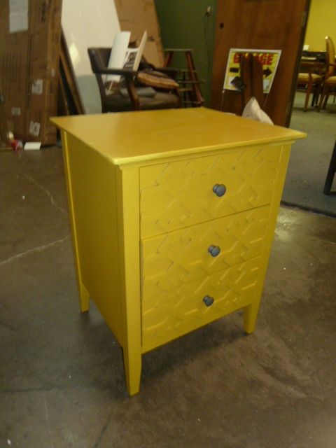 lot 69 image: YELLOW NIGHTSTAND