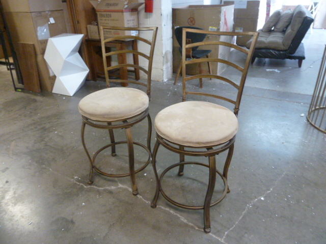 lot 27 image: PAIR OF SWIVELING COUNTER HEIGHT CHAIRS