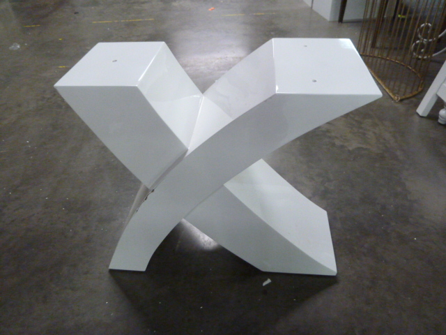 lot 229 image: X SHAPED TABLE BASE