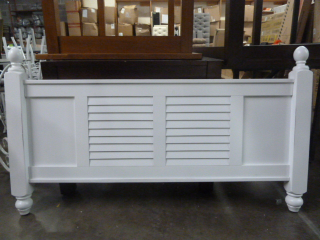 lot 216 image: WHITE FULL SIZE FOOTBOARD