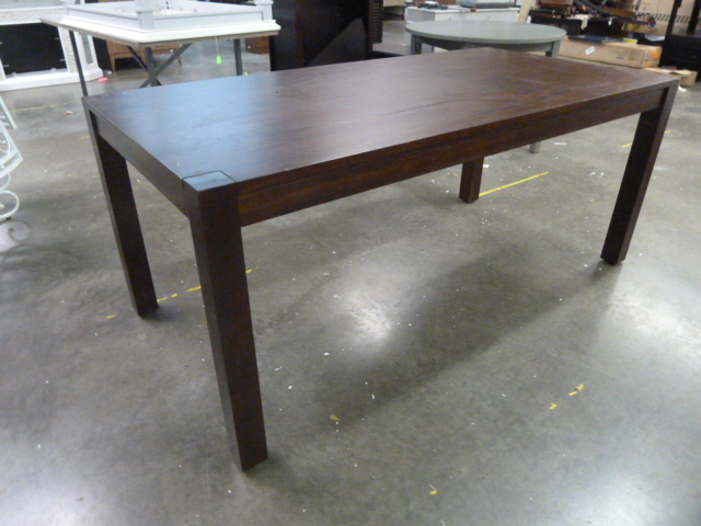lot 206 image: LARGE WOOD DINING TABLE - HAS A SCRATCH AND SOME NICKS