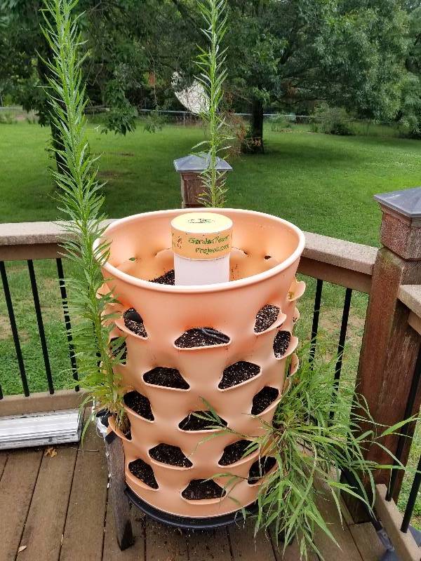 lot 1003 image: Garden Tower System