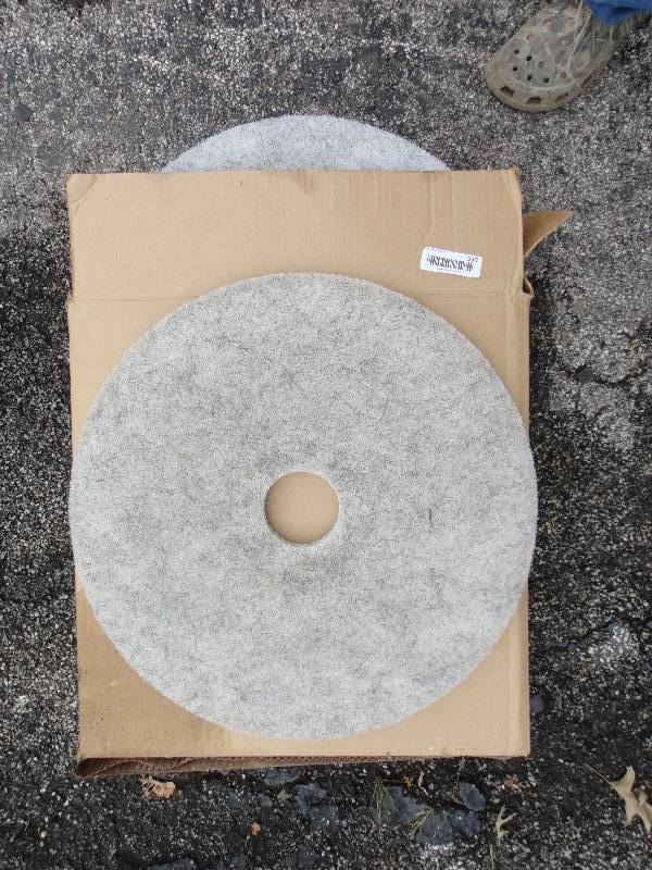 lot 930 image: Lot of Buffer Pads