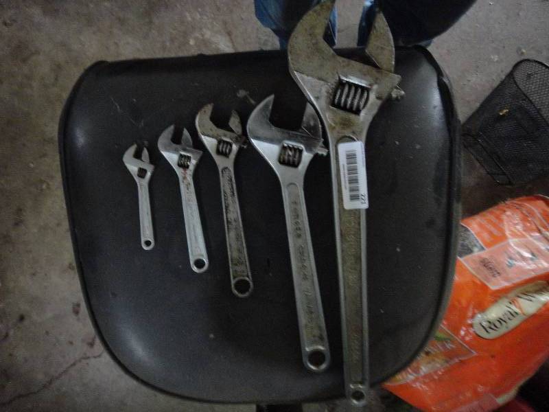 lot 221 image: Lot of Crescent Wrenches