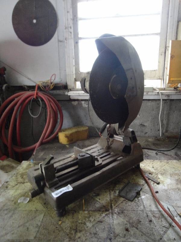 lot 231 image: Power Saw