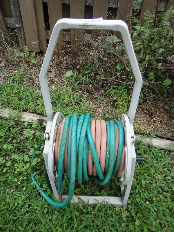 lot 959 image: Hose Reel with Hose