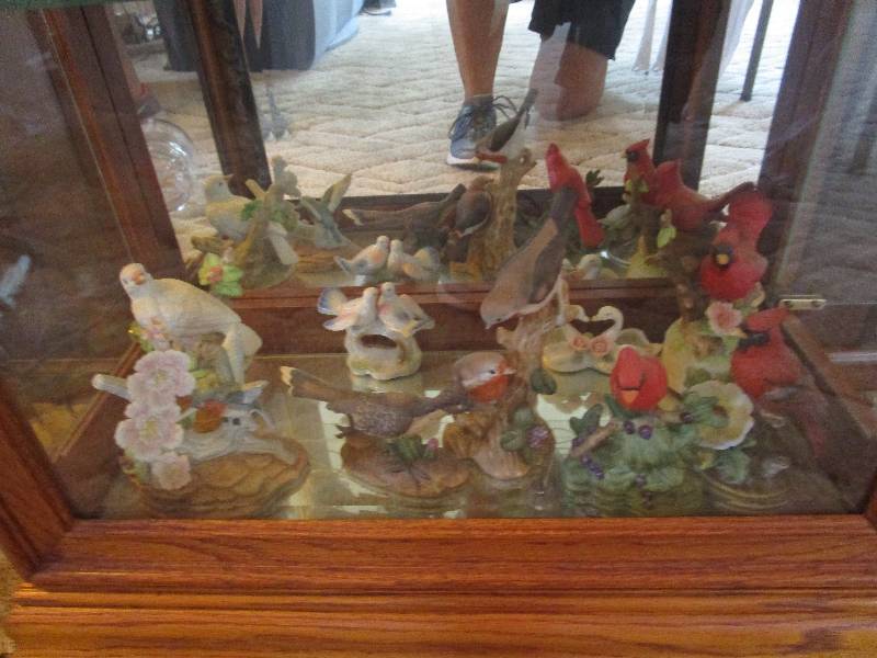 lot 156 image: Lot of Knick Knacks