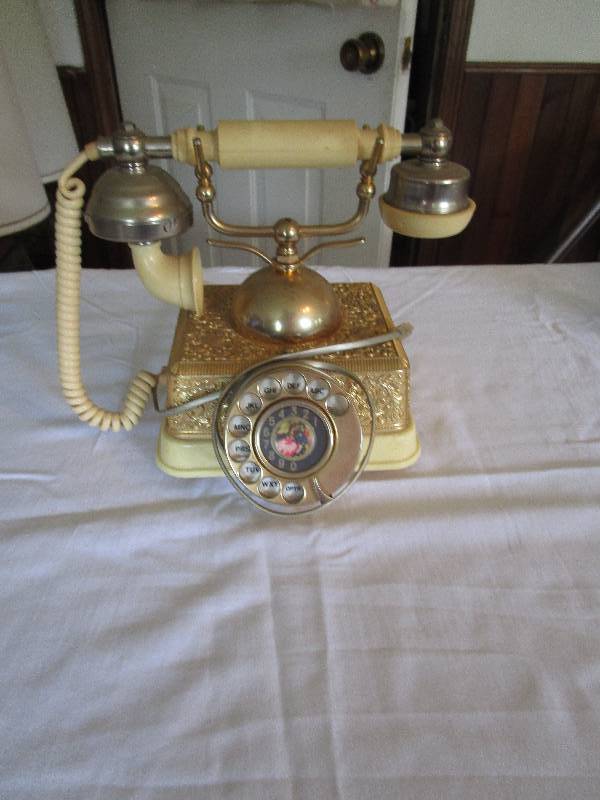 lot 167 image: Antique French Cradle Phone