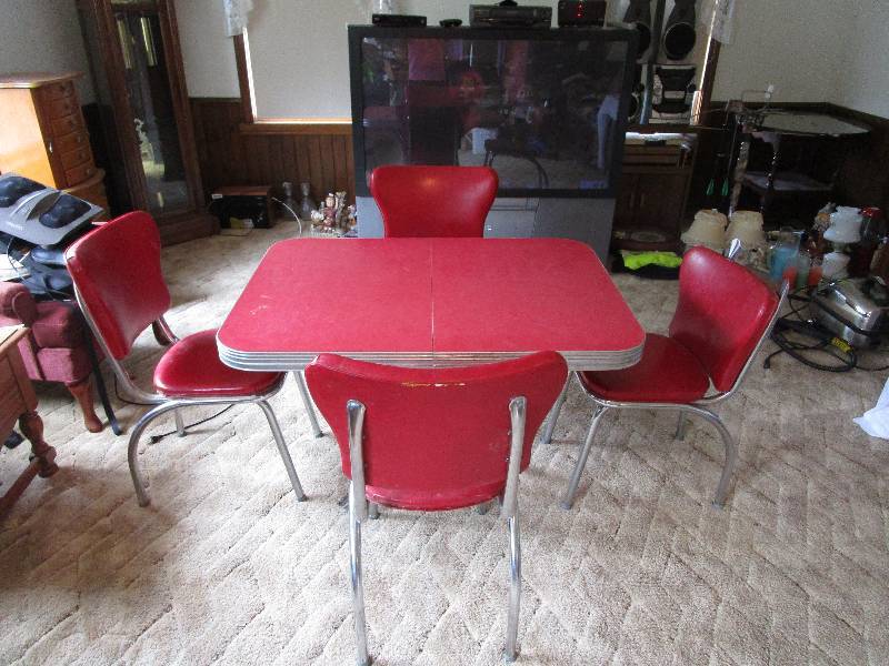 lot 120 image: �Vintage Retro Chrome 1950s Kitchen Formica Table Red Cracked Ice 5 Chairs