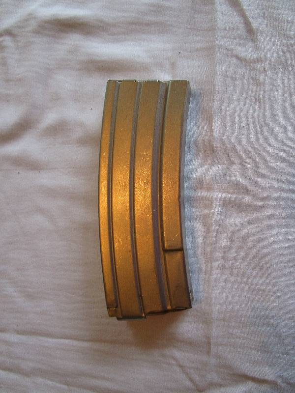 lot 140 image: Full Magazine with 5.56mm F1