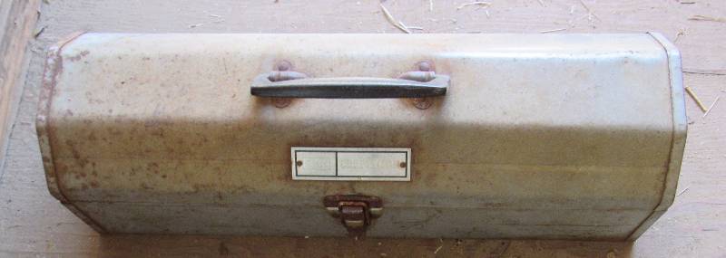 lot 2066 image: Craftsman Toolbox w contents - see photo