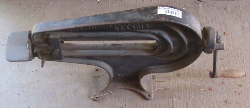 lot 2068 image: Antique Leather Cutter SC320 American S.M. & T. Co. St. Louis