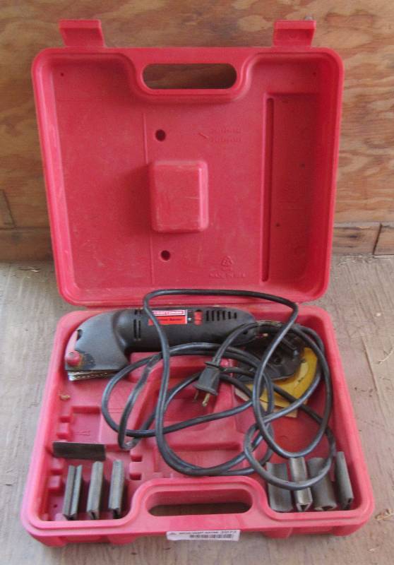 lot 2072 image: Craftsman Contour Sander w case