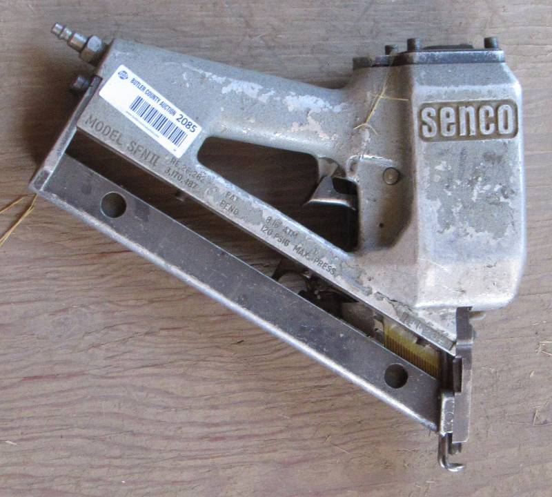 lot 2085 image: Senco Pneumatic Nailer - M# SFNII