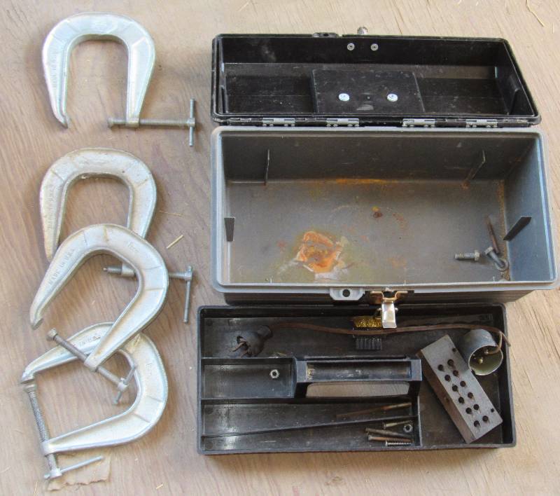 lot 2097 image: Tool Box w Contents - see photos