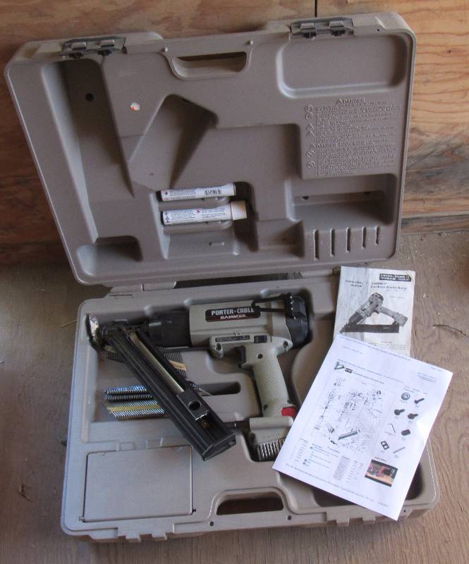 lot 2105 image: Porter Cable - Bammer Nailer - Finish Nailer - wcase and manuals
