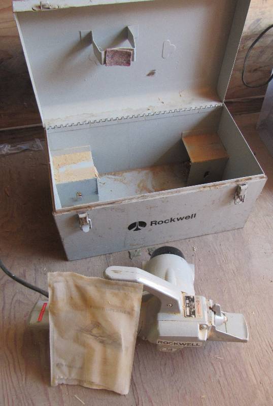 lot 2125 image: Rockwell Porta-Plane M# 126 - w manual and Metal Carrying Case
