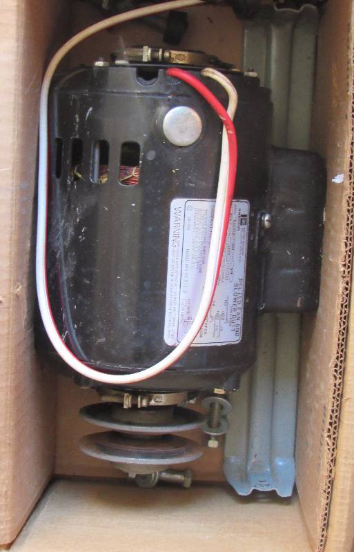 lot 2131 image: Emerson 34 hp  3450 rpm Electric Motor - M# KS55CXTY-691