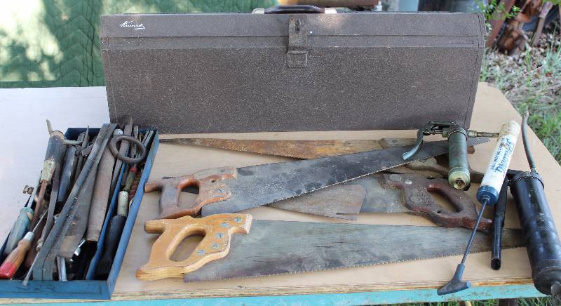 lot 2159 image: Kennedy Tool Box w Contents - Hand Saws and Misc. See photos