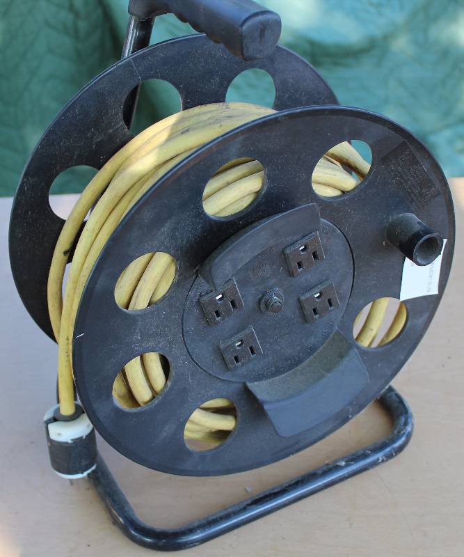 lot 2164 image: Extension Cord Reel  Stand w 4 outlets w Extension cord