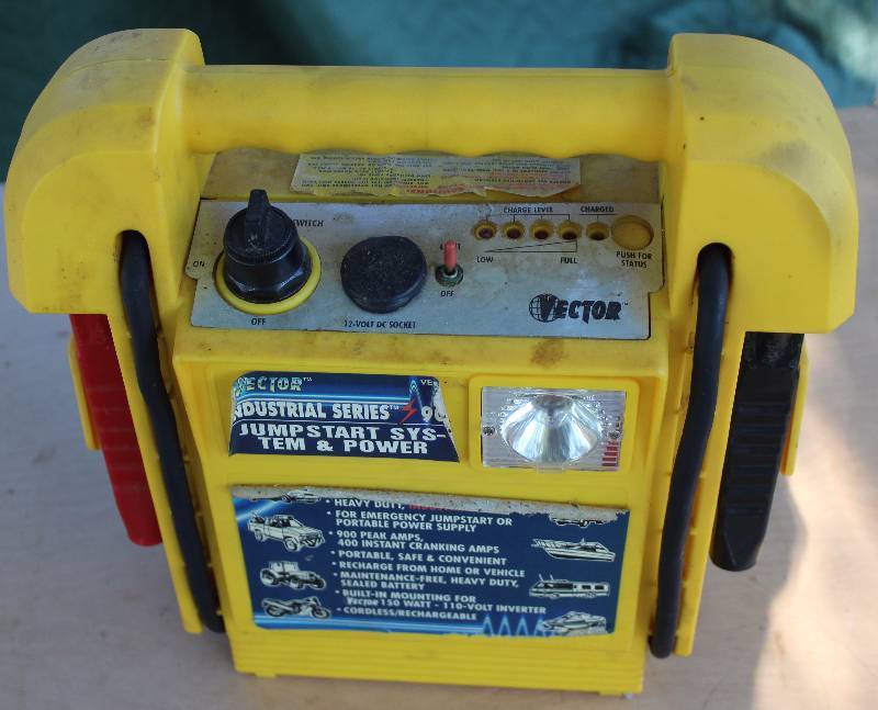 lot 2167 image: Vector Jump Starter System and Portable Power