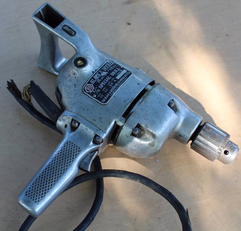 lot 2168 image: Black & Decker 12 Special Drill - Type E