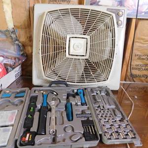 lot 5116 image: Vintage Sears Reversible Fan &  Sharper Image Tool Set�