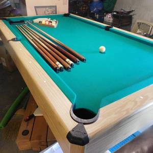 lot 5090 image: Full Size Harvard Pool Table and Accessories