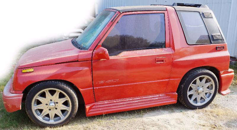 lot 96121 image: Suzuki Sidekick 1994 w clear title and keys