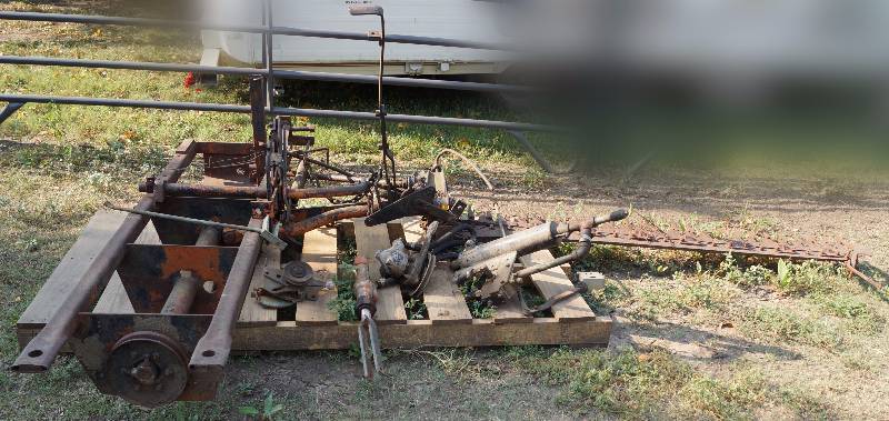 lot 6126 image: Allis Chalmers Sickle Mower - Awesome Project Piece