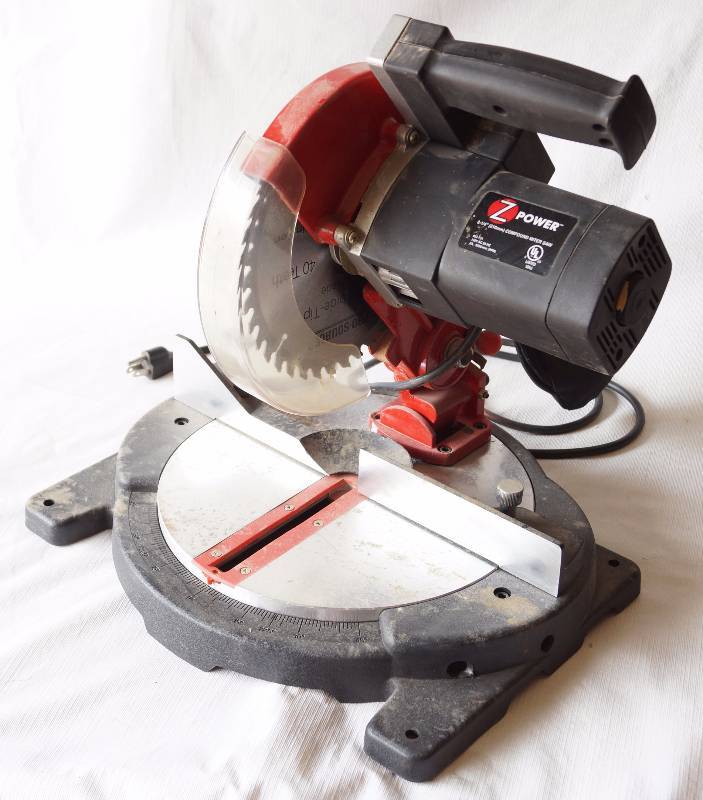 lot 6004 image: Compound Miter Saw 8-14- Z Power M# 82-731 - WORKS (Blade included - it needs to be tightened) with dust catcher