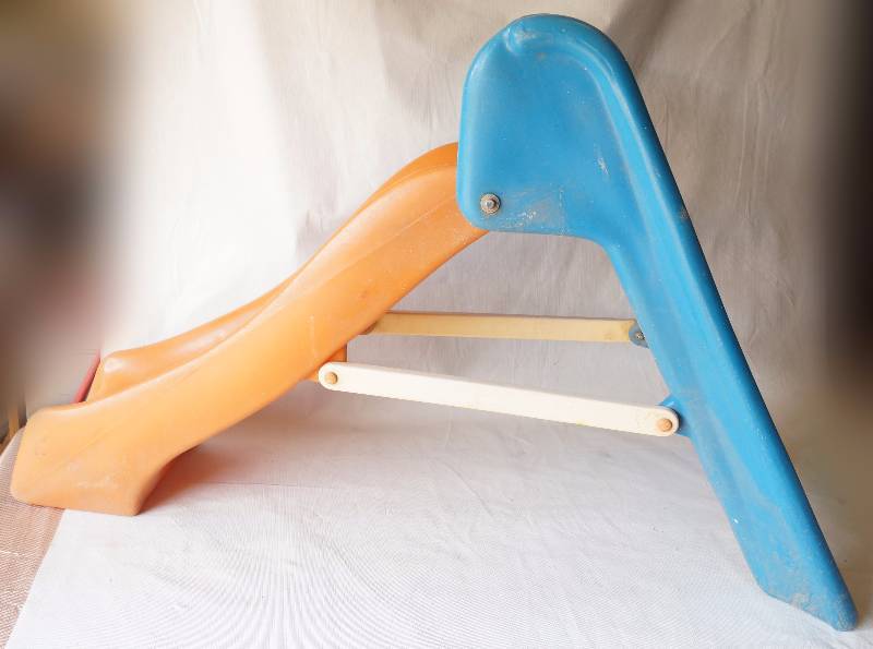 lot 6018 image: Little Tikes - Toddler Toy Slide