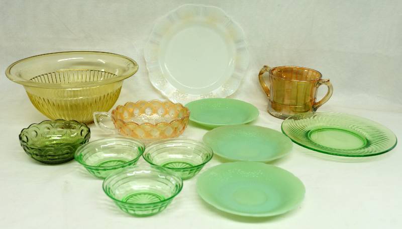 lot 5008 image: Lot of vintage glassware - Milk Glass, Green Glass, and more See photo for pieces and details