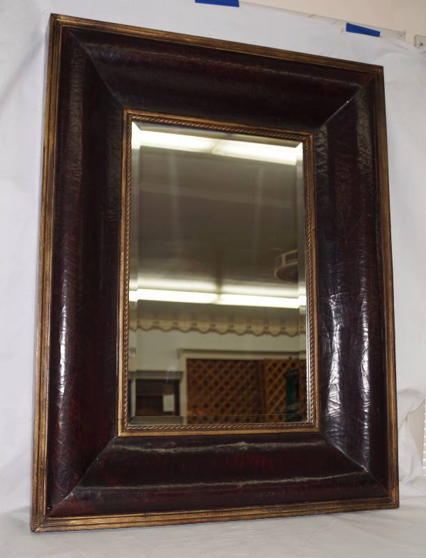 lot 6062 image: Very Large Decorative Wall Mirror - NICE Gorgeous Frame - 43-14 x 33-13 x 3-13