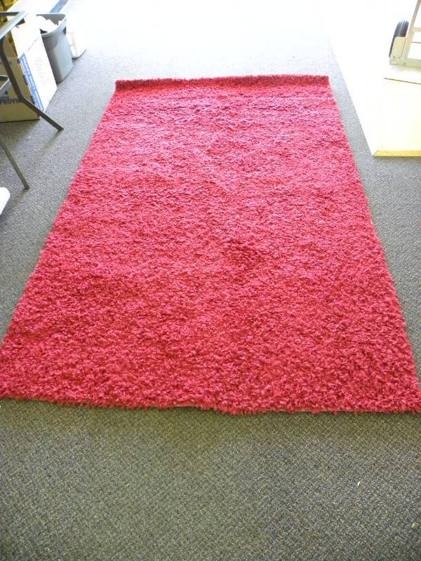 lot 7003 image: 8 x 5 Shaw Living Area Rug