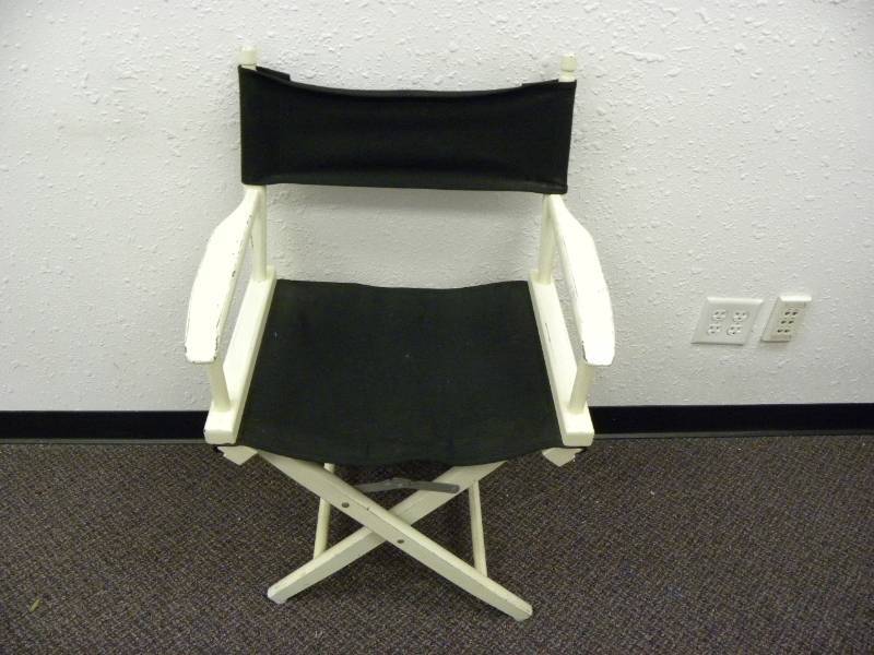 lot 7006 image: Standard Sized White Distressed Wood and Cloth Directors Chair