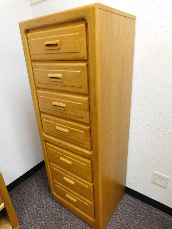 lot 9010 image: 60 T, 22 W, 18 D.  Stanley Hardwood - Seven Drawer Stand Alone Dresser.