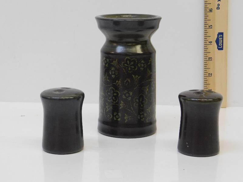 lot 9029 image: Franciscan Stoneware - Table Center Candlestick Holder  Salt and Pepper Shakers.