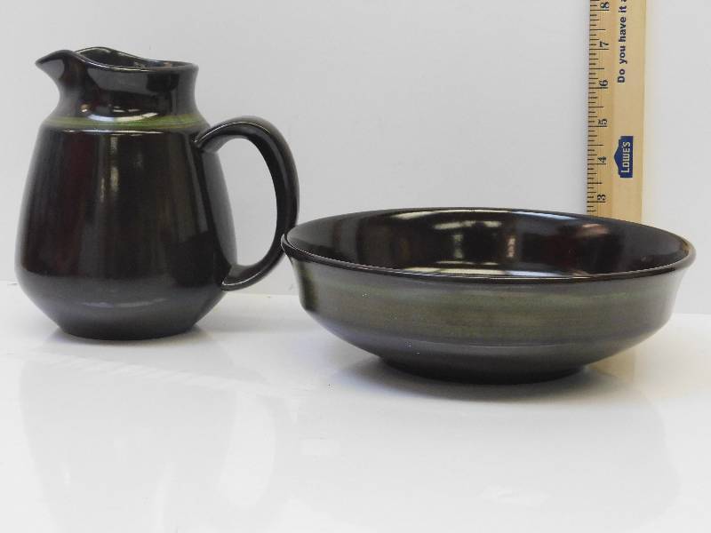 lot 9037 image: Franciscan Stoneware - Water Pitcher and Matching Water Bowl