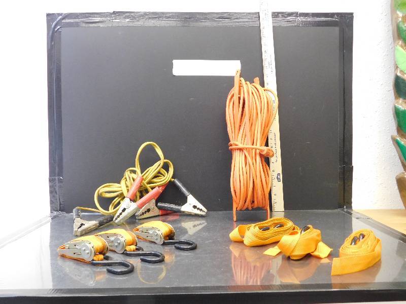 lot 9092 image: 100ft Extension Cord. 3 Ratchet Straps and Jumper Cables.