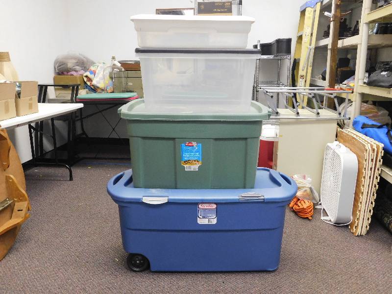 lot 9094 image: 3 Large 1 small, Lidded and Locking Storage Containers.