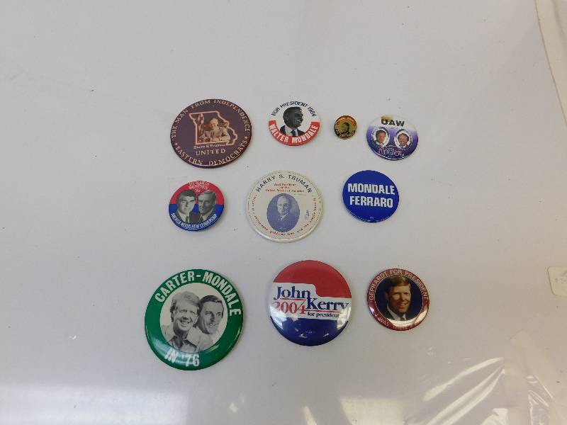 lot 9146 image: Antique and Vintage Presidential Campaign Pins.