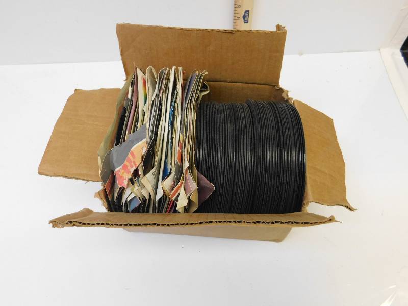lot 9175 image: Box of ALLOT of 45 Vinyl Records.